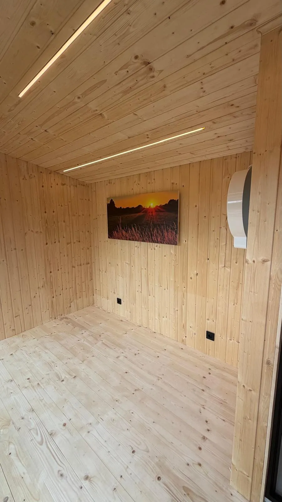 Venkovní sauna s odpočívárnou — fotografie 7