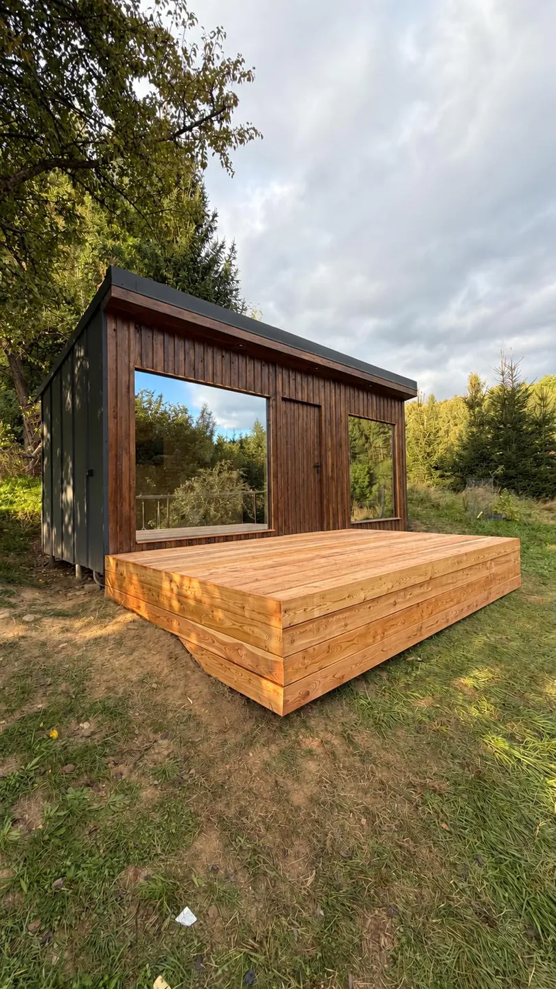 Venkovní sauna s odpočívárnou — fotografie 2