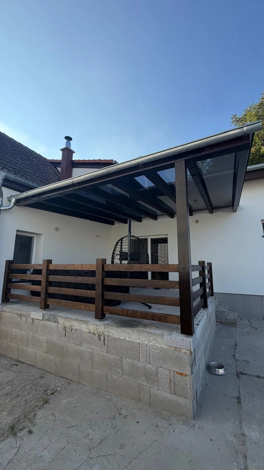 Pergola se zábradlím z KVH a BSH hranolů — fotografie 5